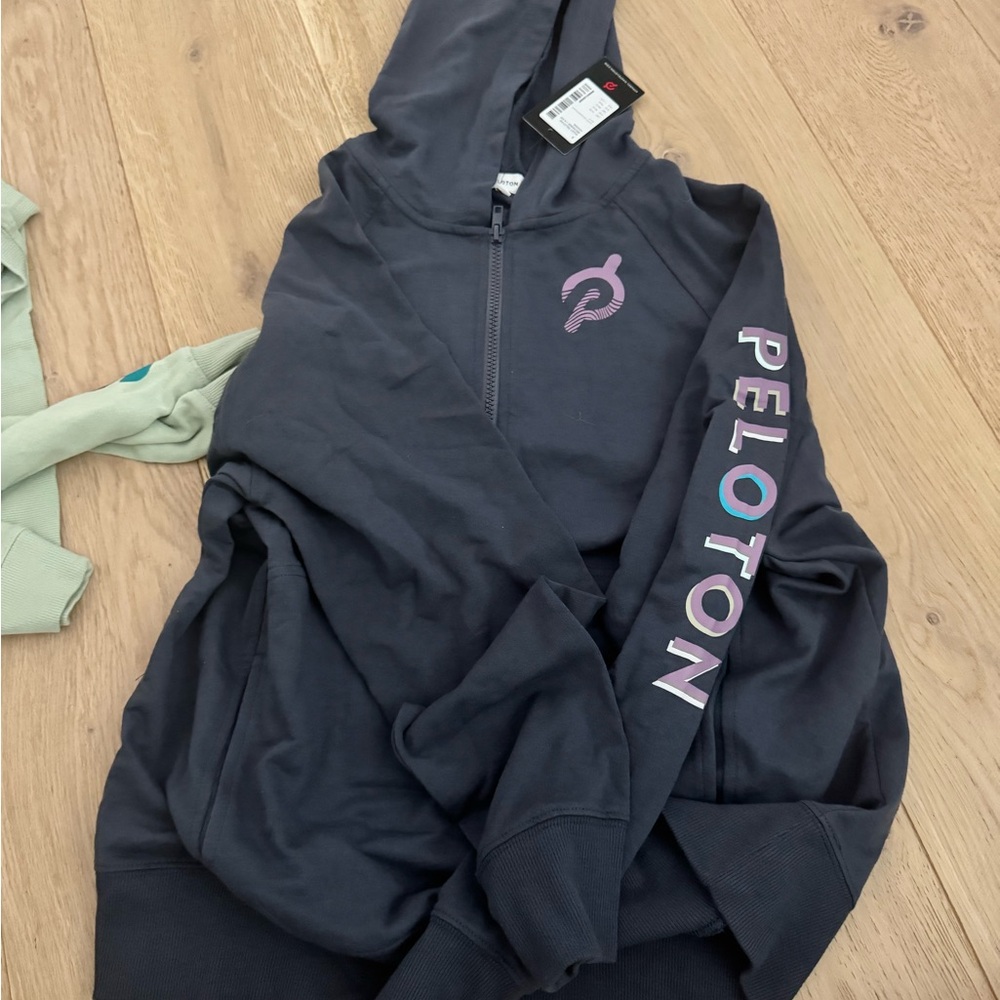 Peloton Blue 1/4 Zip Hoodie small